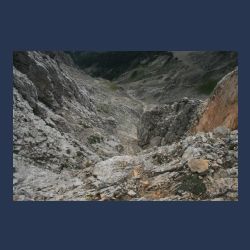 2010-07-09_16-53_Karwendel-HW_Grat8_Auf_Abgrund-re (2).JPG